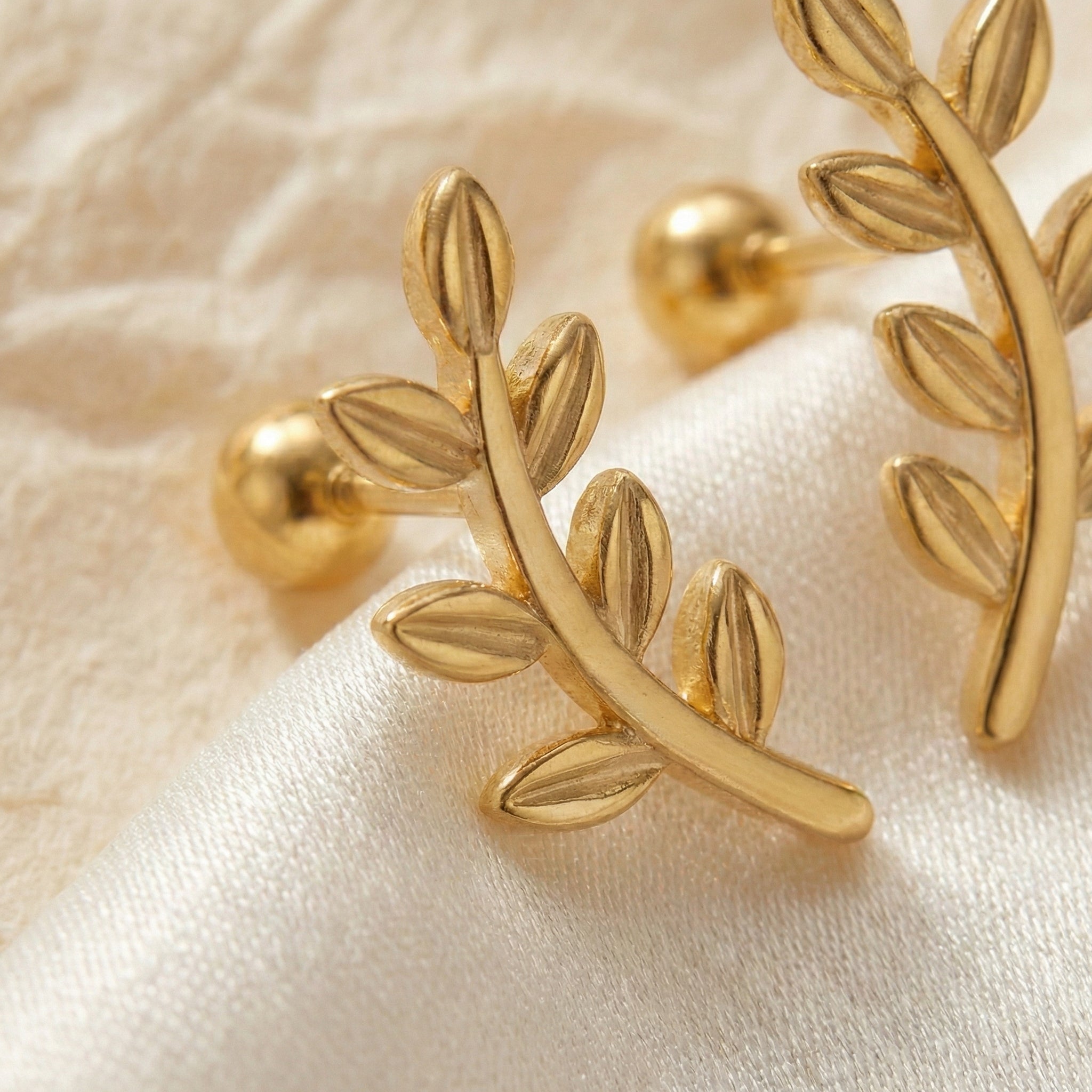 Boucles d’oreilles feuille Sakinah